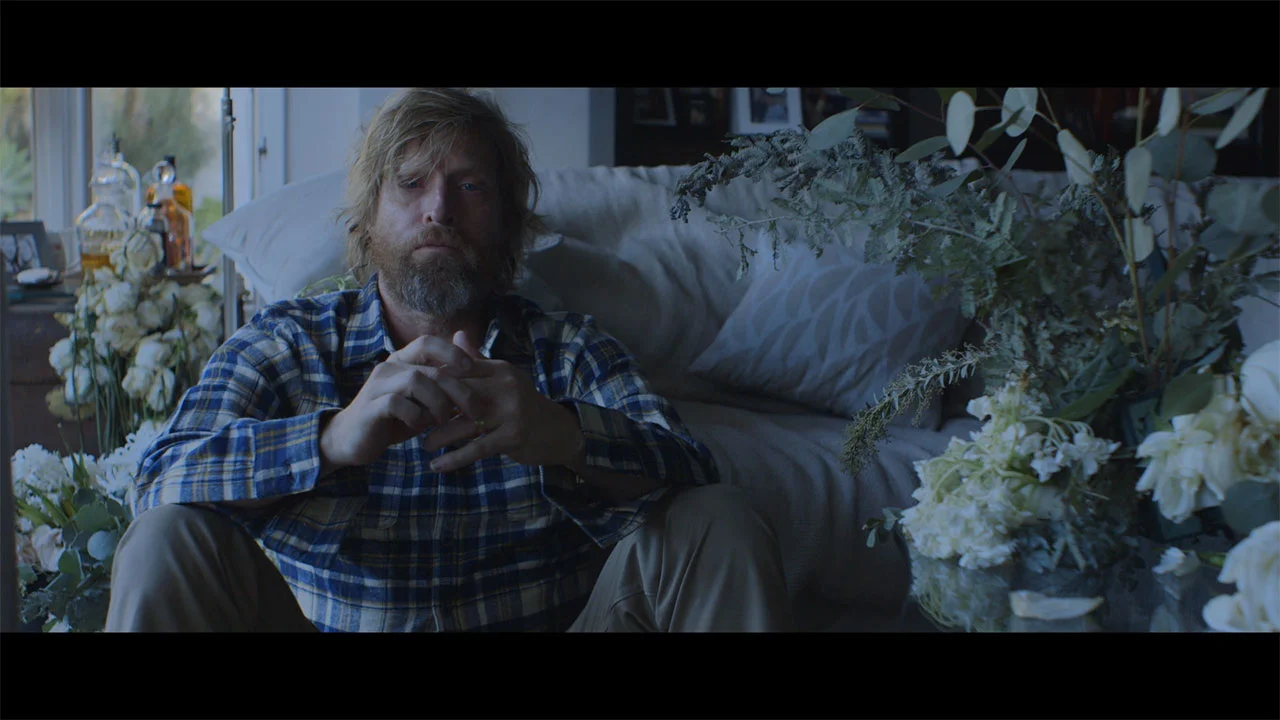 A Thousand Miles Behind - Color by Full Swing Media